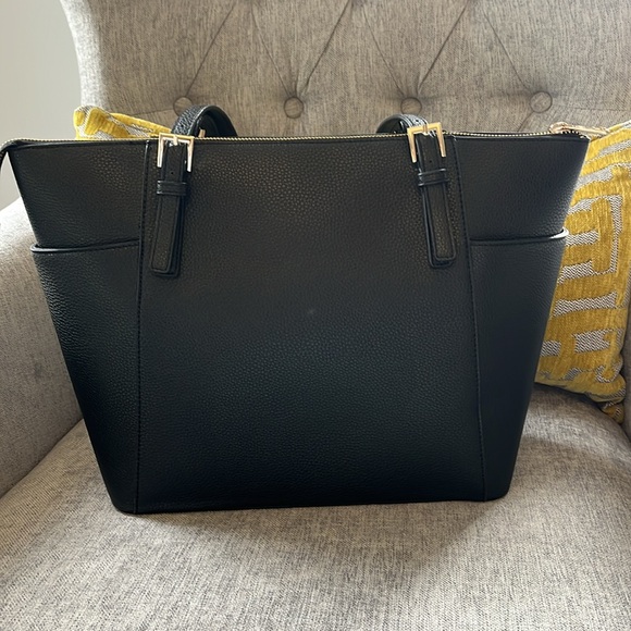 Black hand bag - Picture 3 of 4